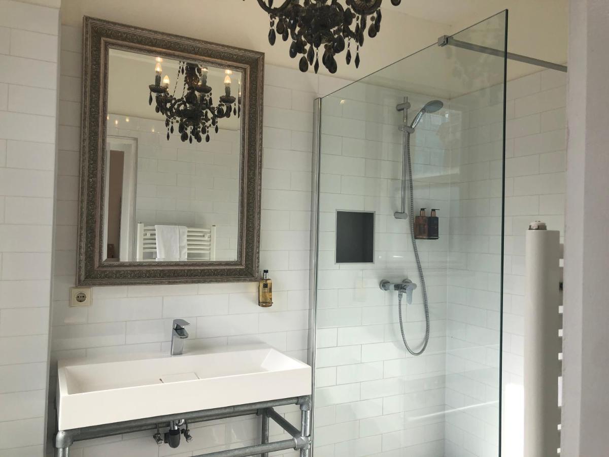 Nine(t)teen Bed & Breakfast Amsterdam