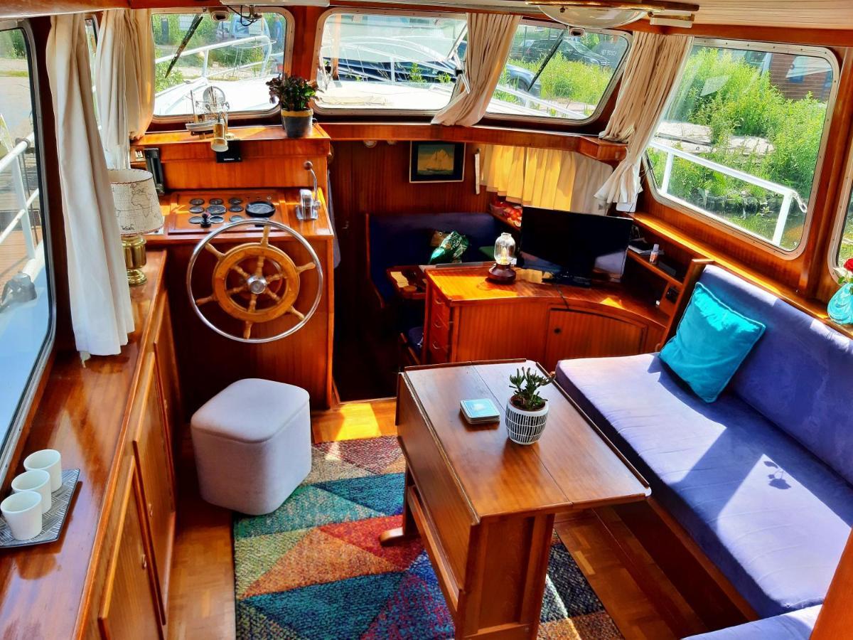 Motor Yacht Amstelle * Amsterdam