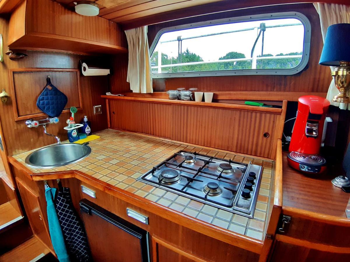 Motor Yacht Amstelle