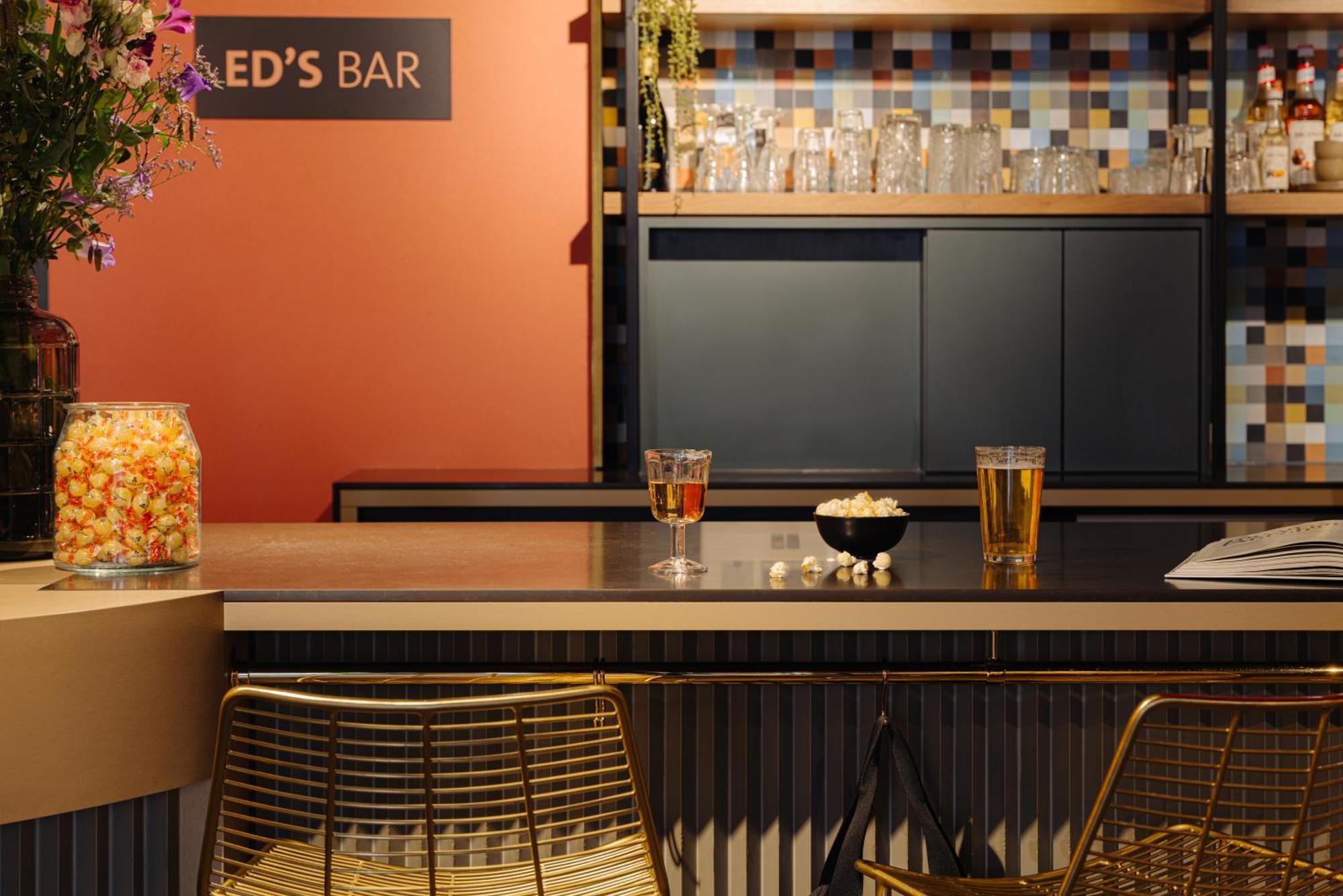 Leonardo Leidse Square Hotel 3*
