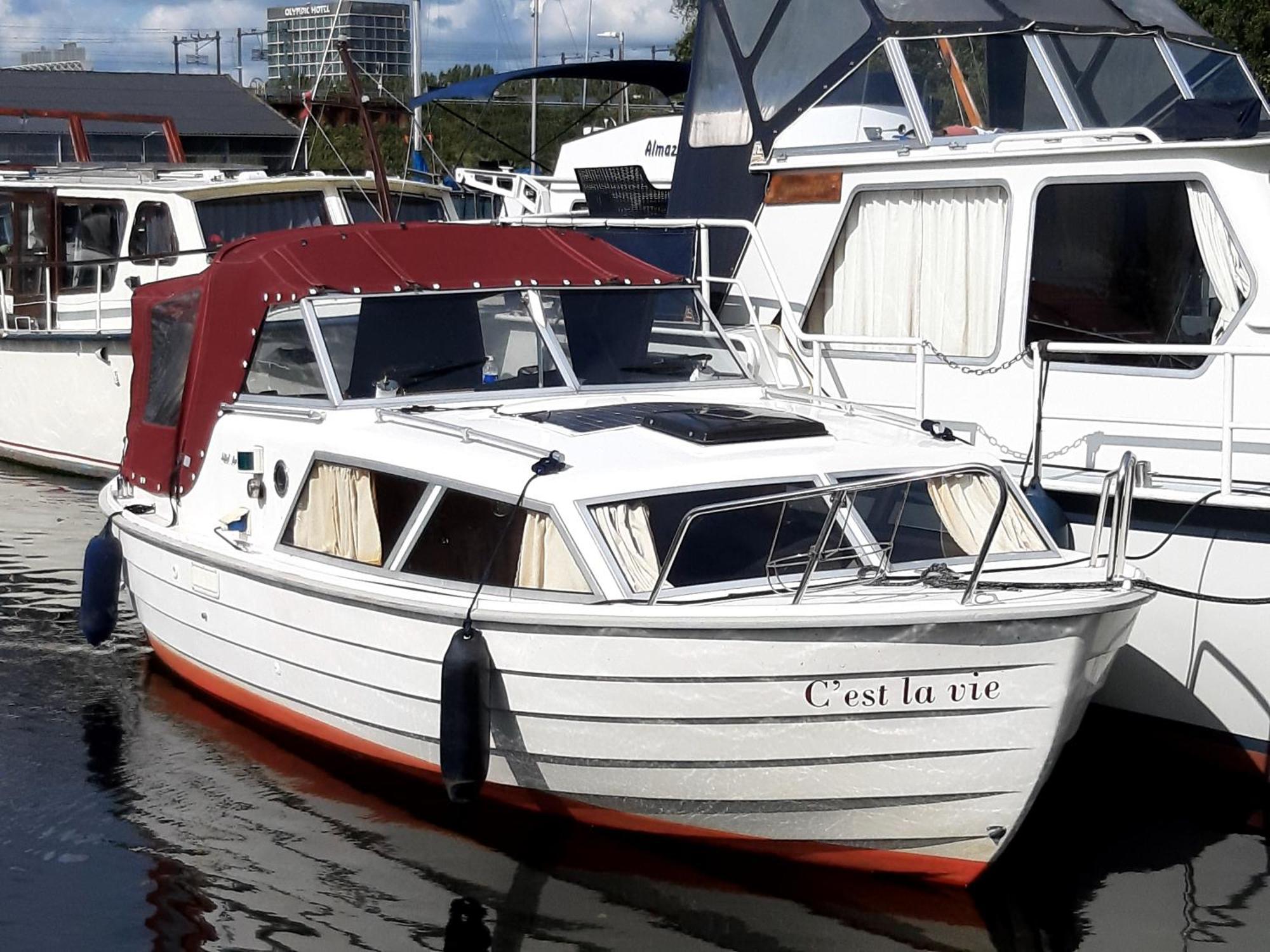 Motor Yacht Amstelle *