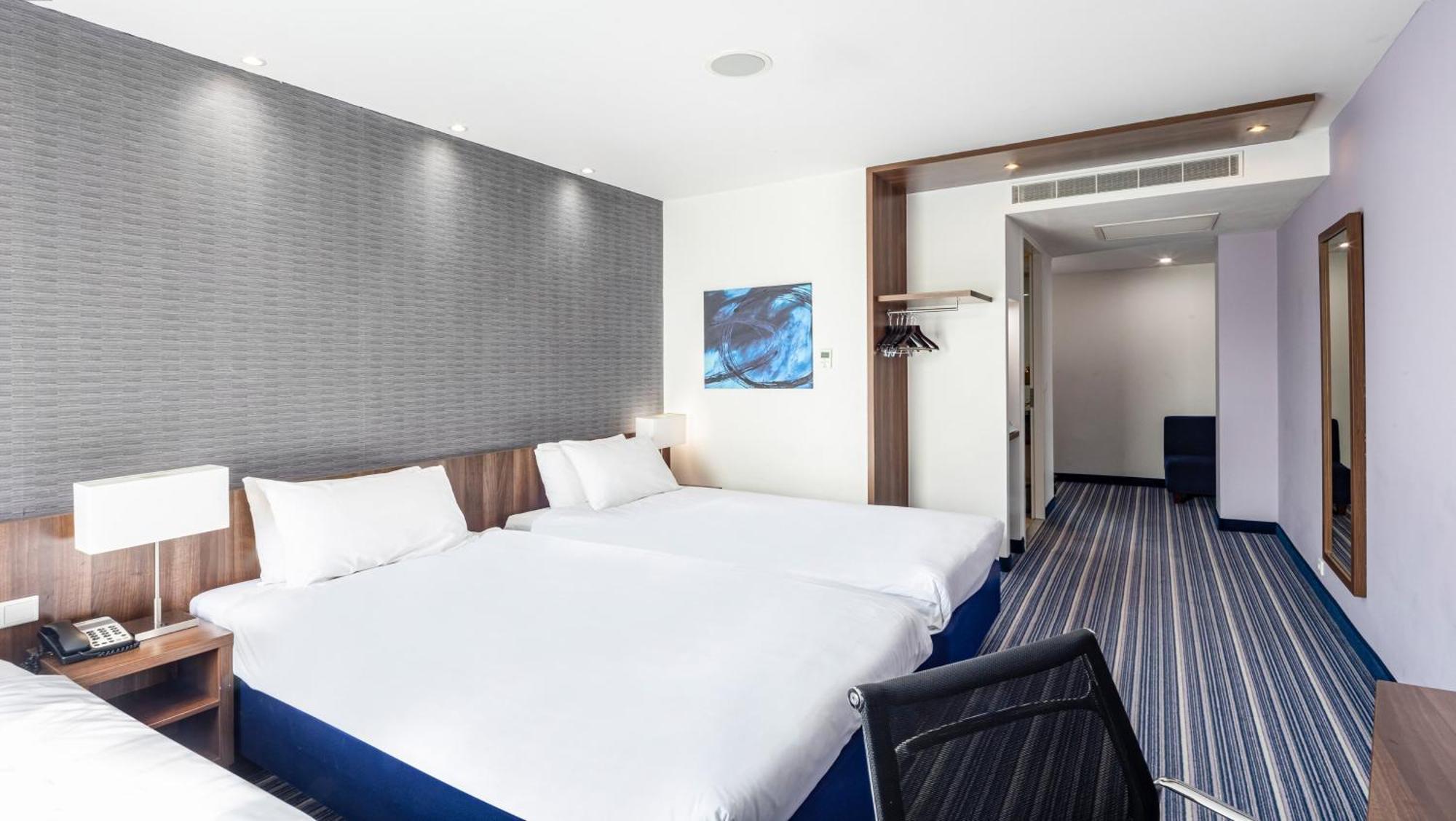 Hotel Express - South By Ihg