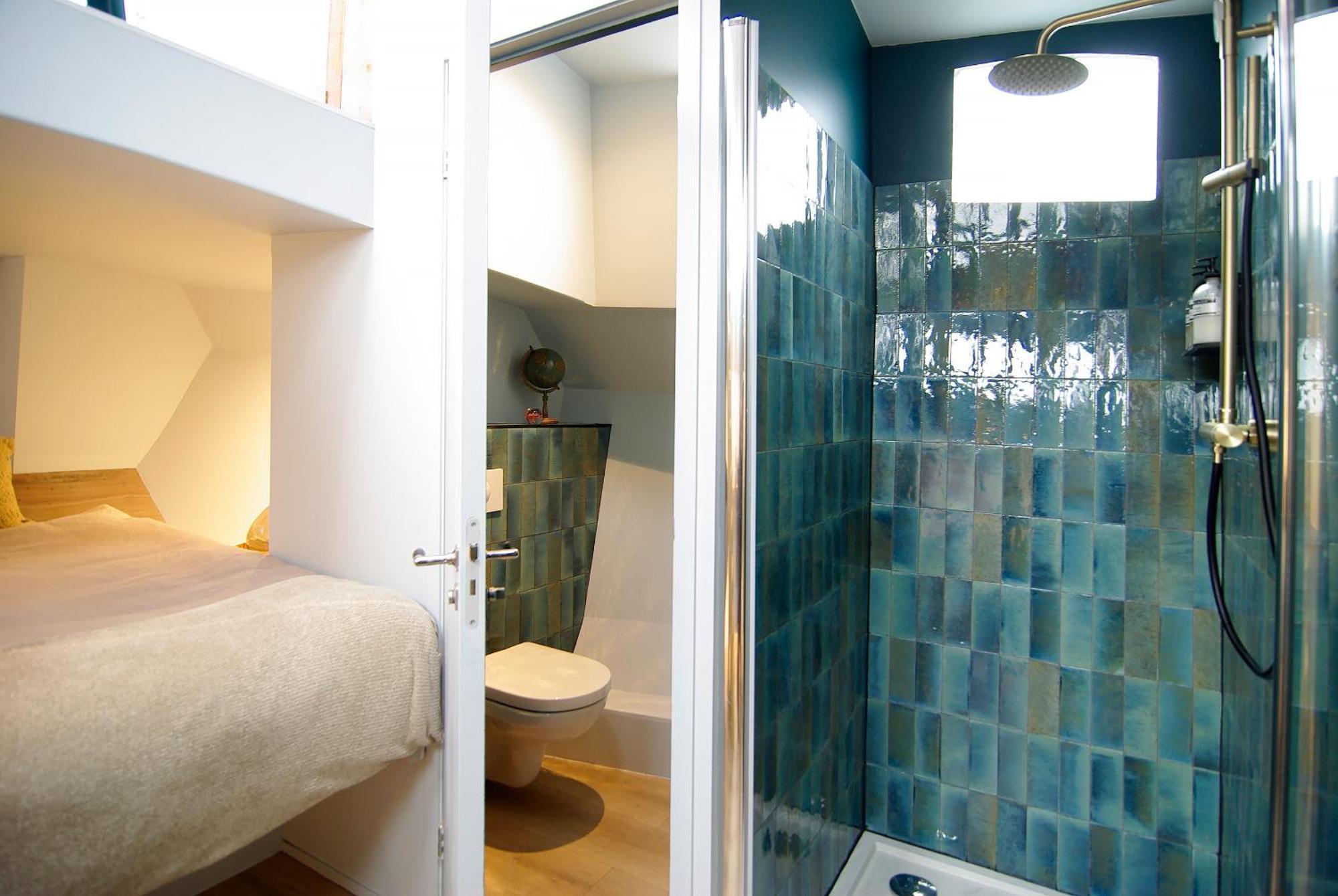 Najade Eco Houseboat Guest house Amsterdam