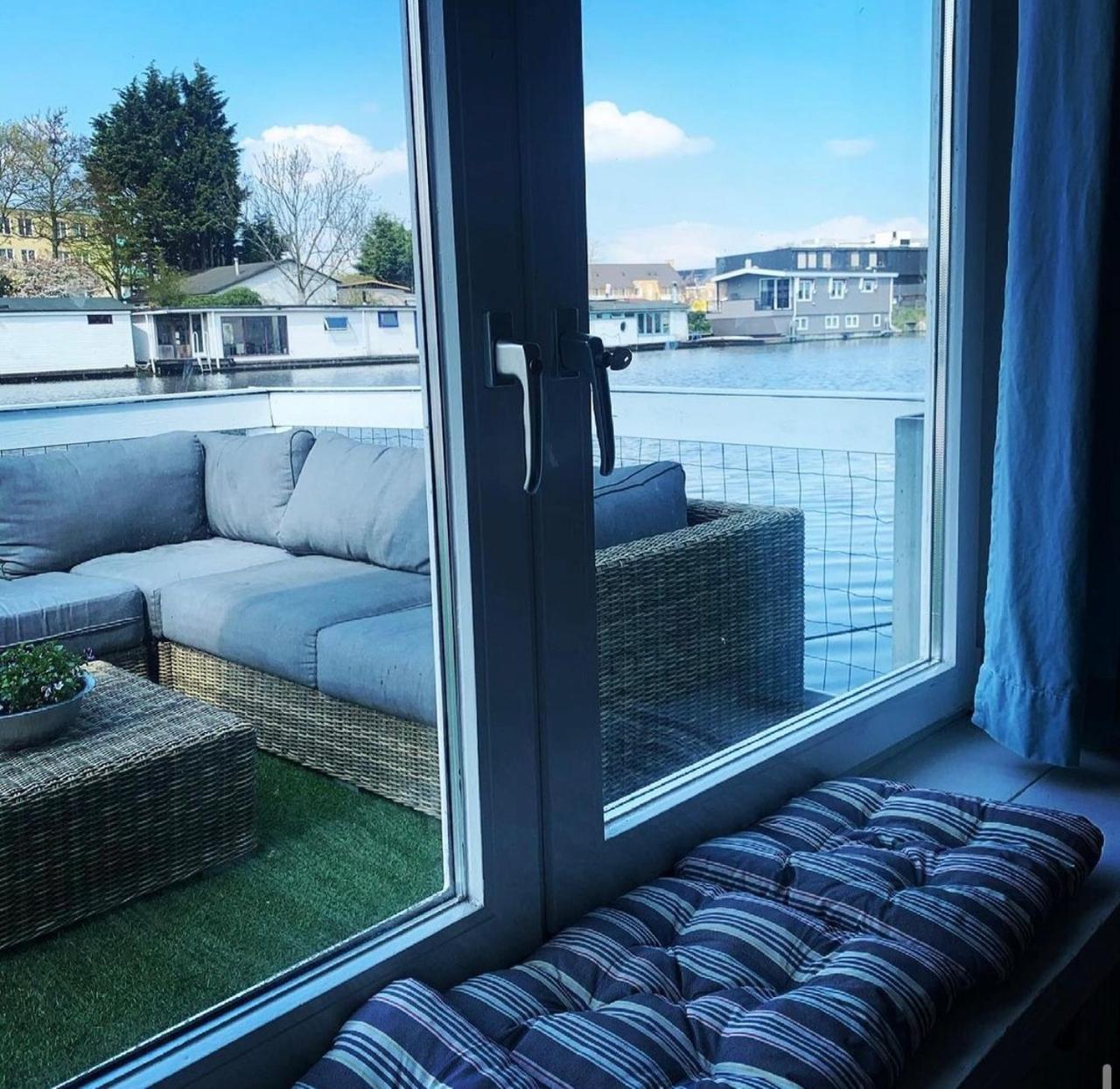 Amster Houseboat Bed Without Breakfast Frühstückspension Amsterdam