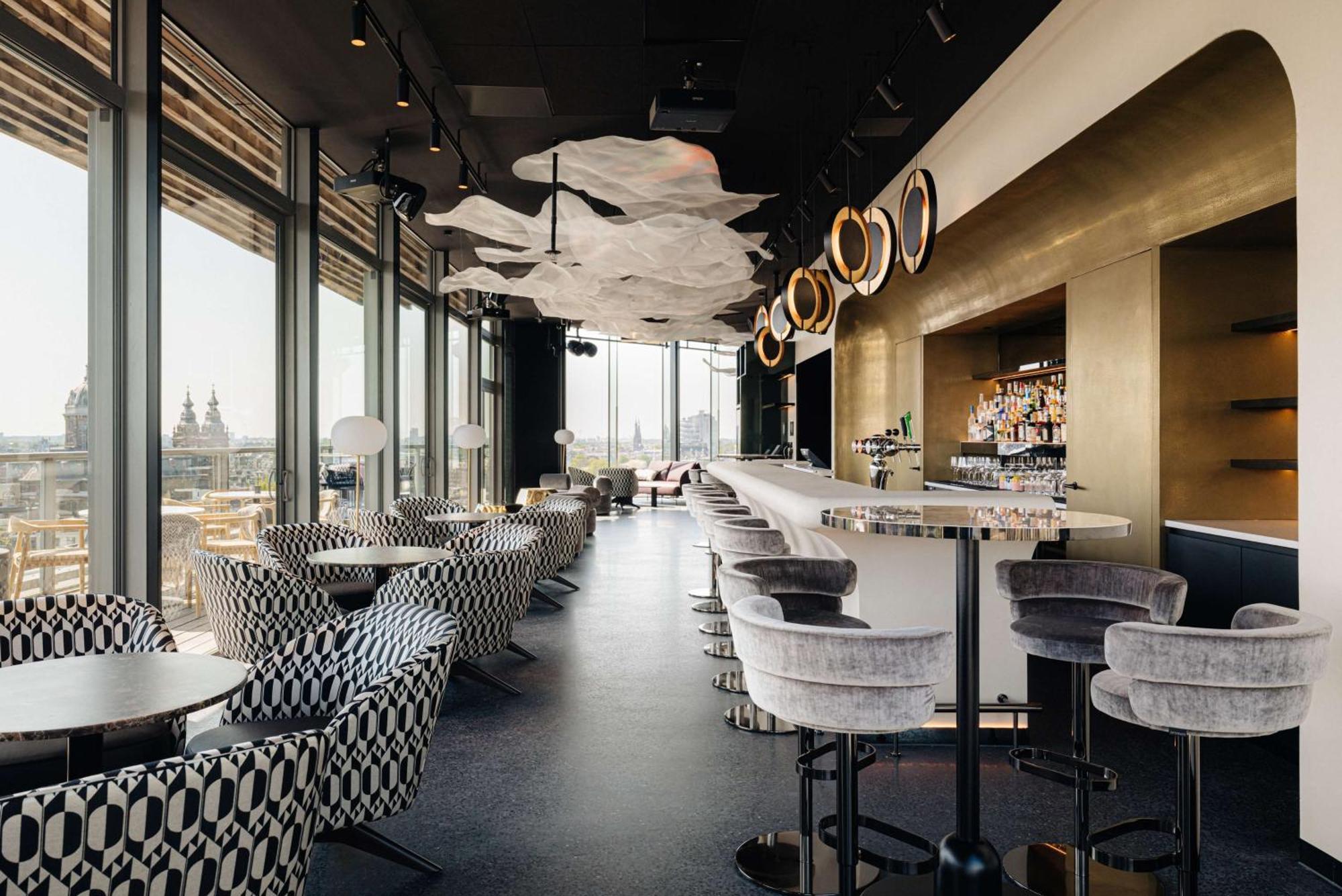 Doubletree By Hilton Station Amsterdam