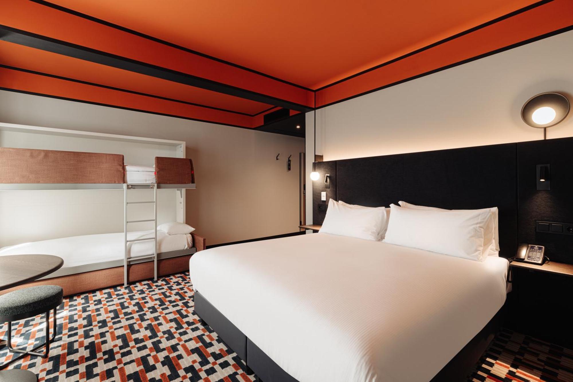 Doubletree By Hilton Station Hotel 4*