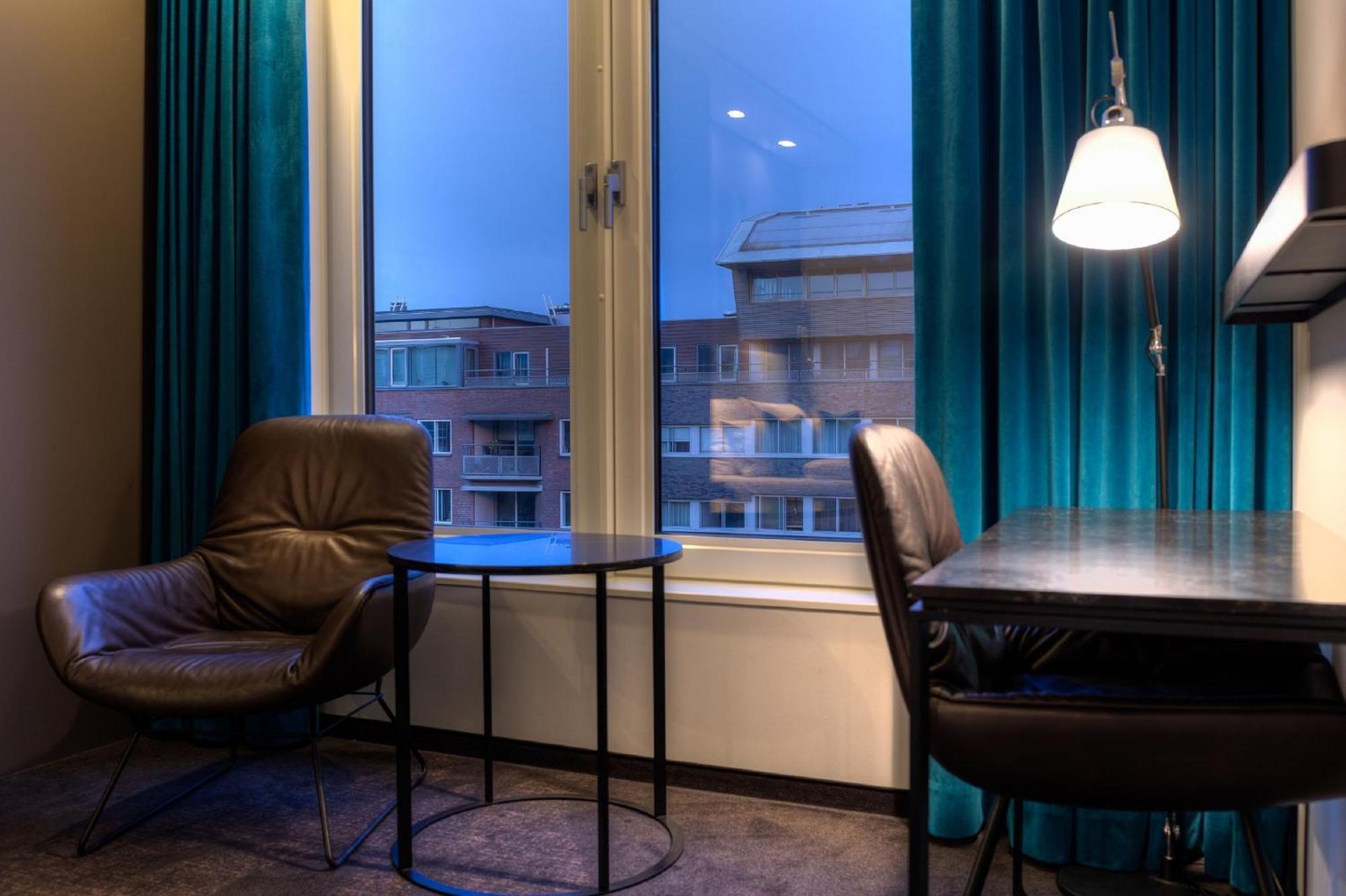 Hotel One Amsterdam-waterlooplein 3*