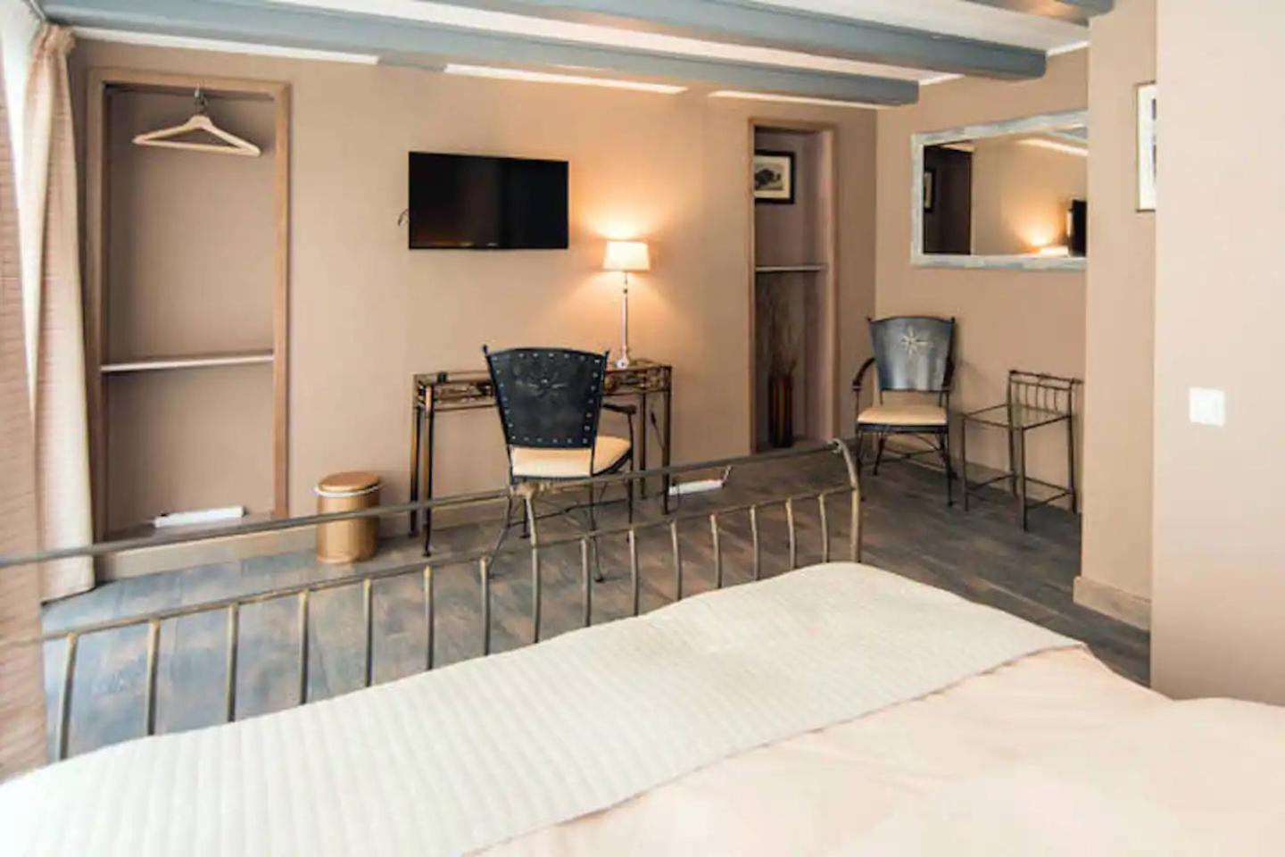 Central Guest Guest house *