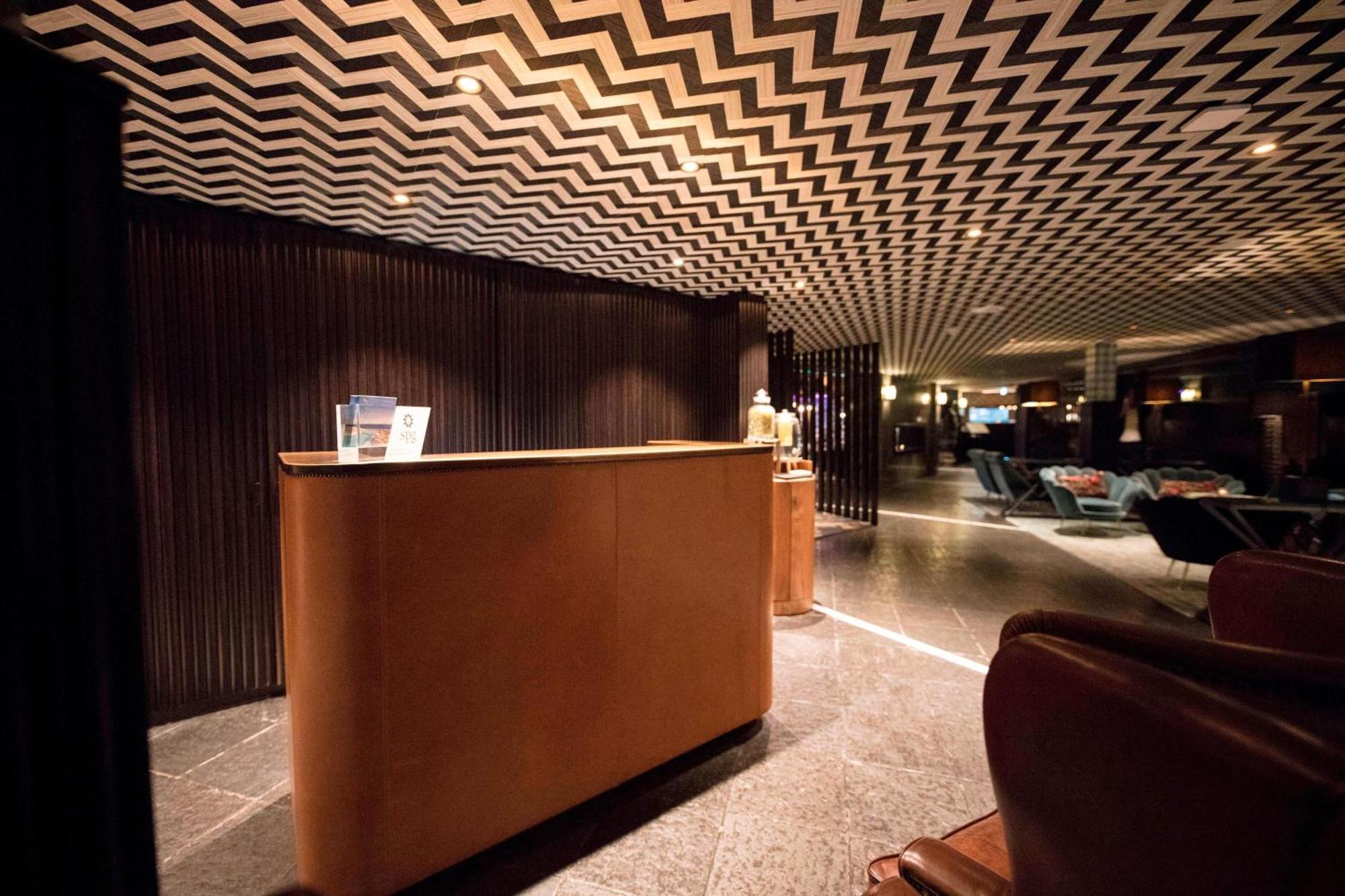 Apollo Amsterdam, A Tribute Portfolio 4* Amsterdam