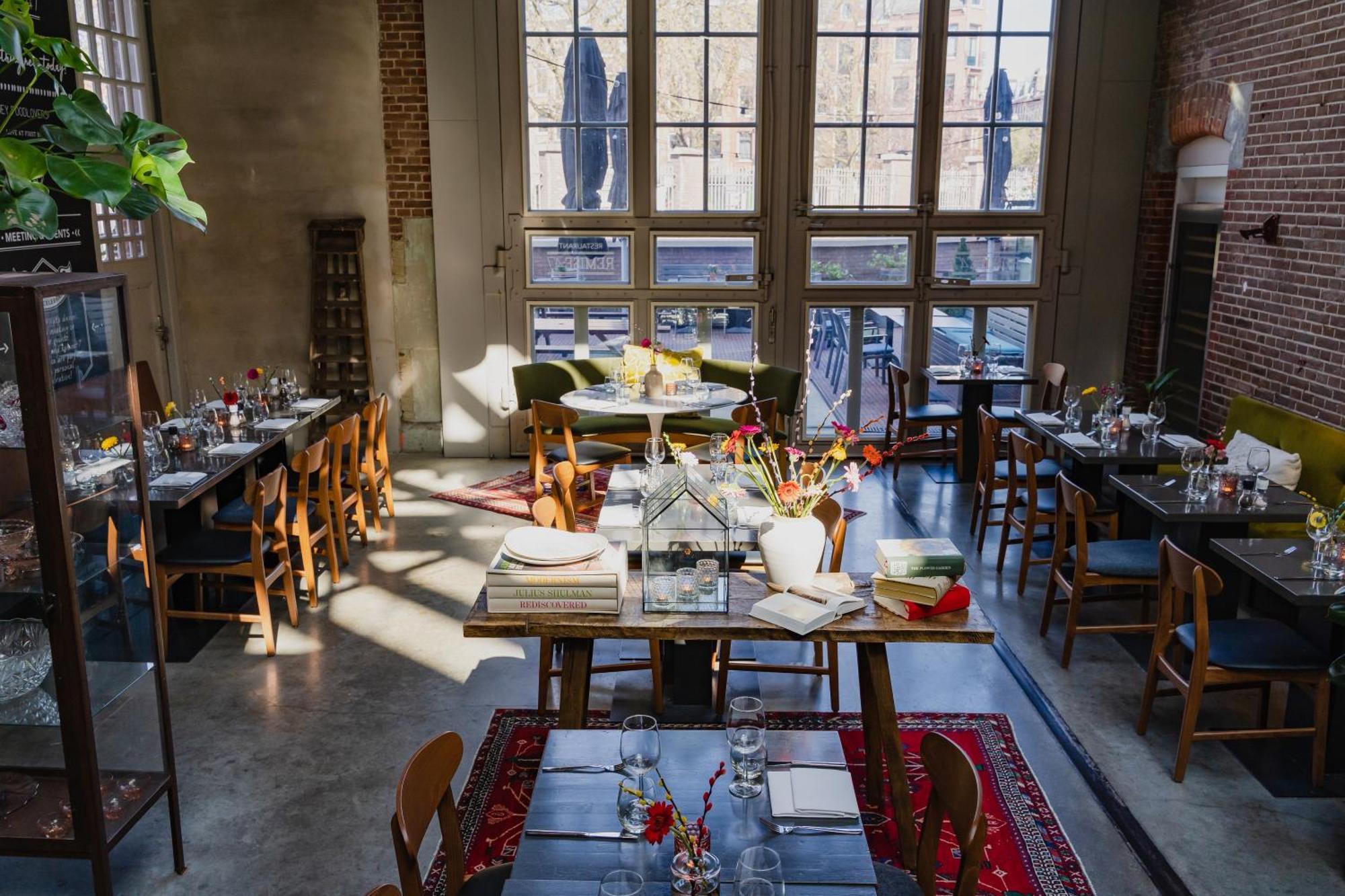 Hotel De Hallen Amsterdam