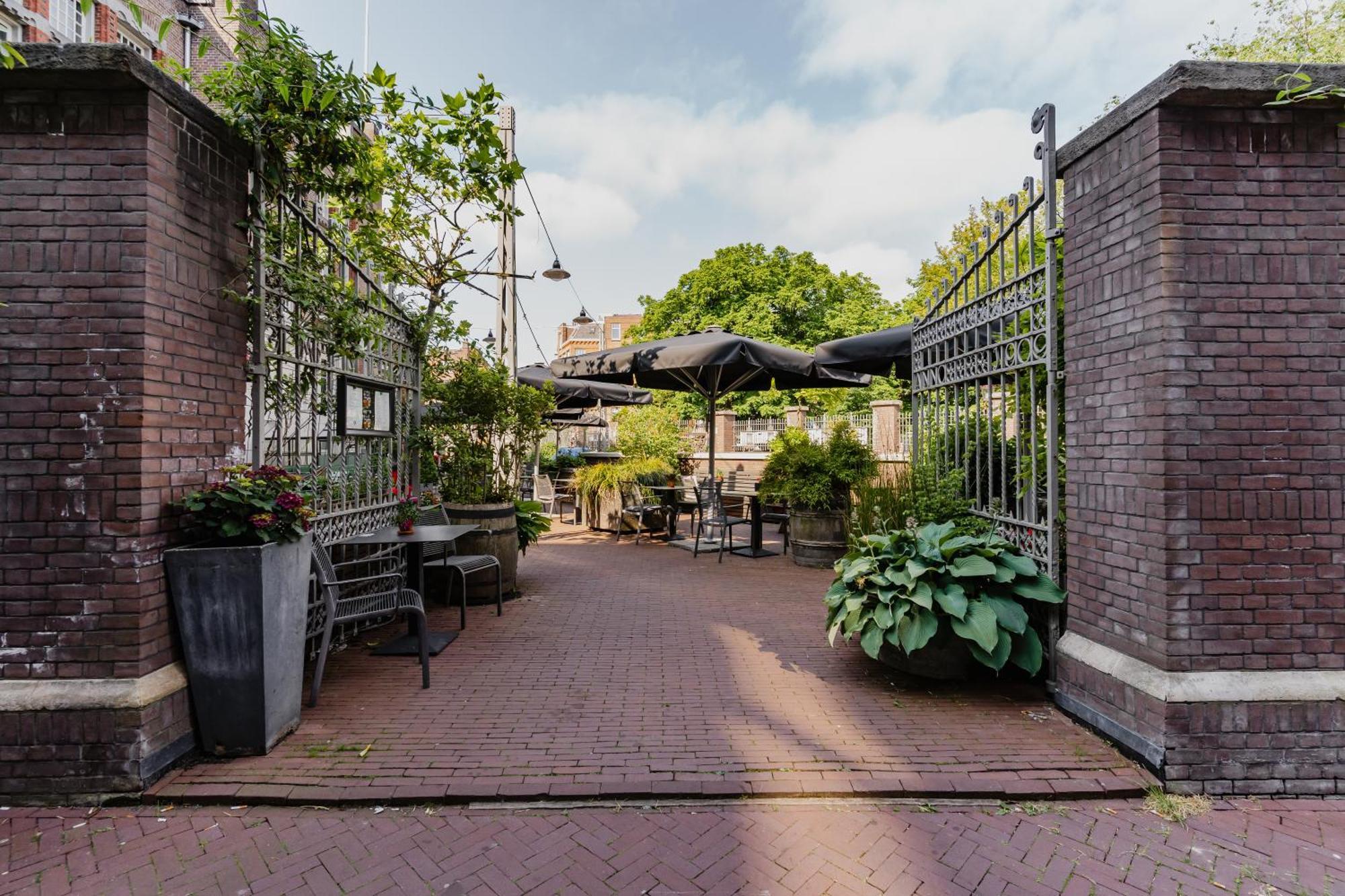 De Hallen Hotel