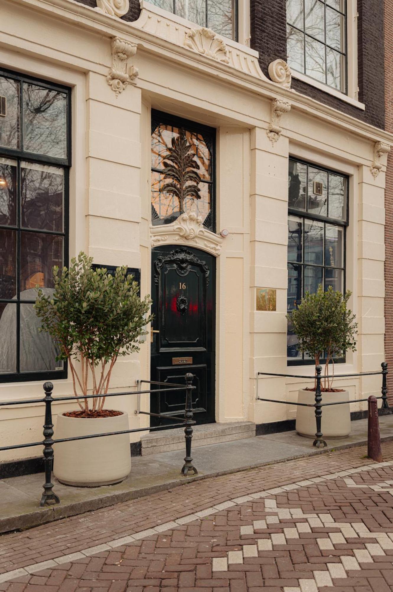 Adam's Canal House Hotel