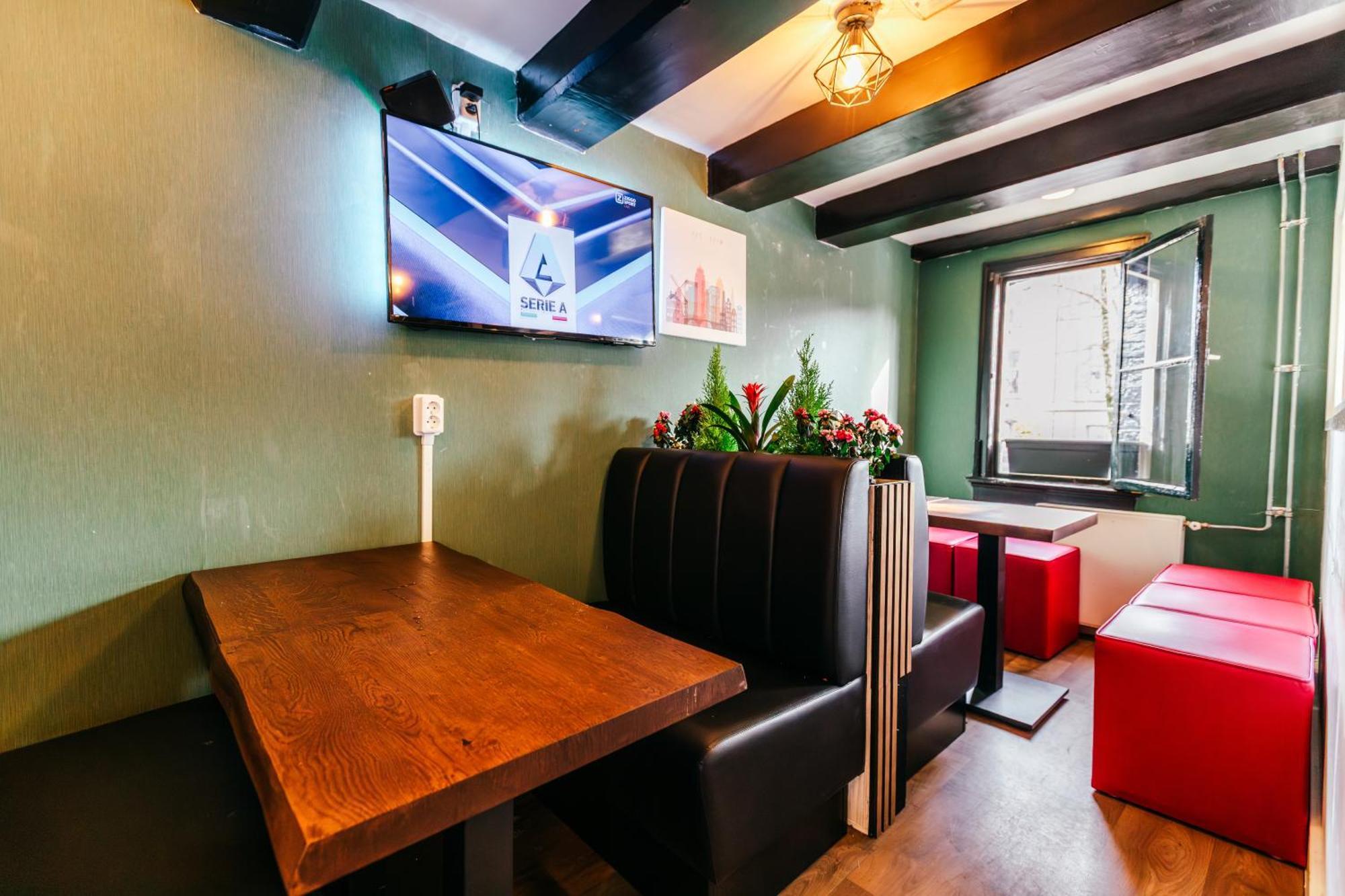 Hostel Downtown Canal View Amsterdam