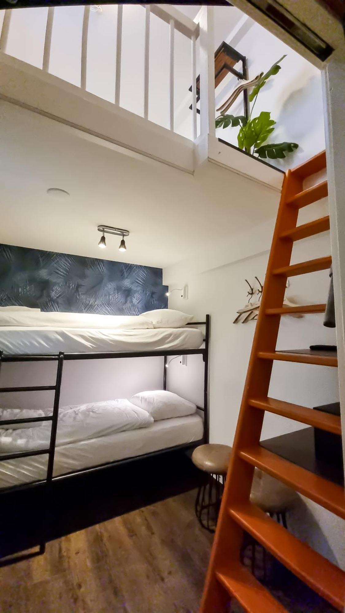 Tourist One 2* Amsterdam