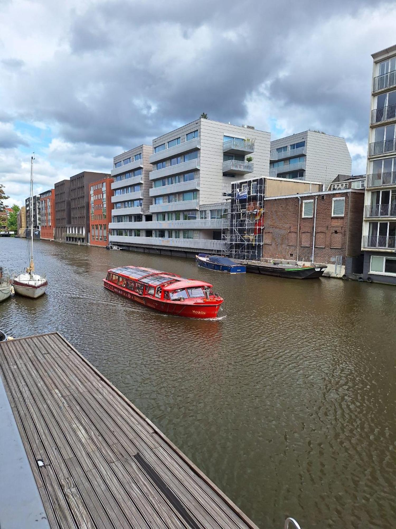 B Center Charming On The Canal Frühstückspension