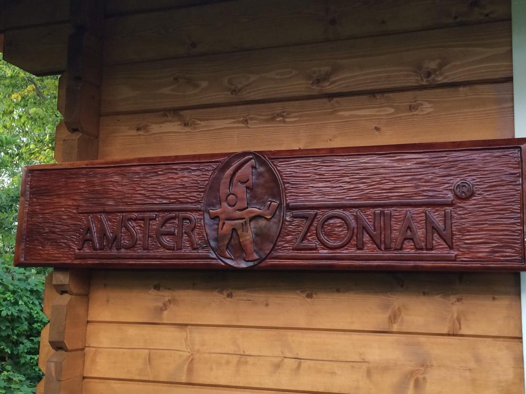 Amsterzonian * Amsterdam