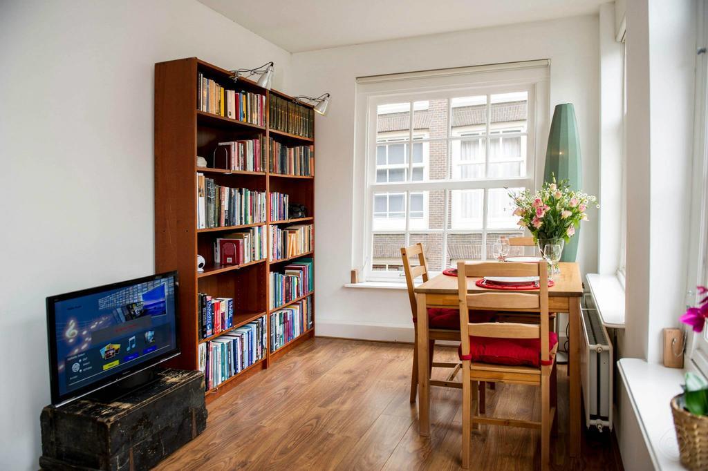 Apartment Canal Side Olofssteeg Iii