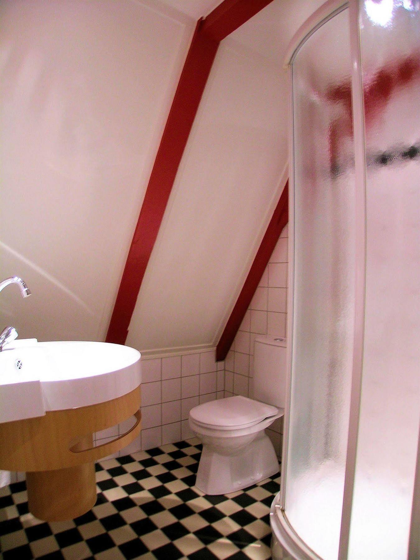 Hotel Des Arts 3*