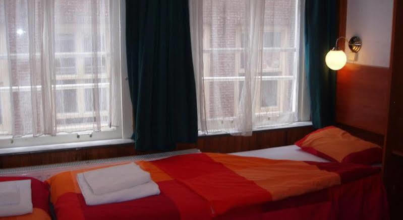 Pagi 2* Amsterdam