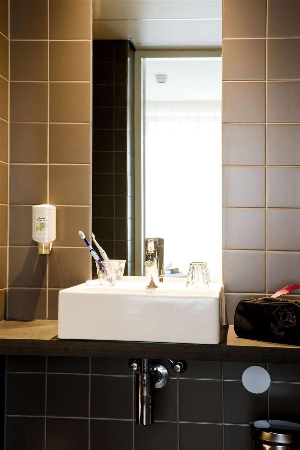 Hotel Conscious Vondelpark 3*