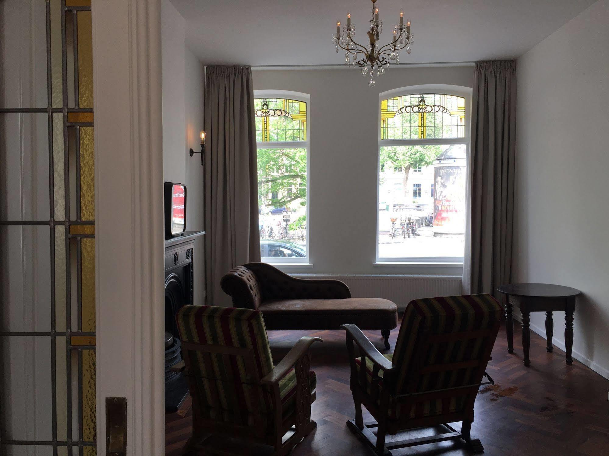 Nine(t)teen Bed & Breakfast 3*
