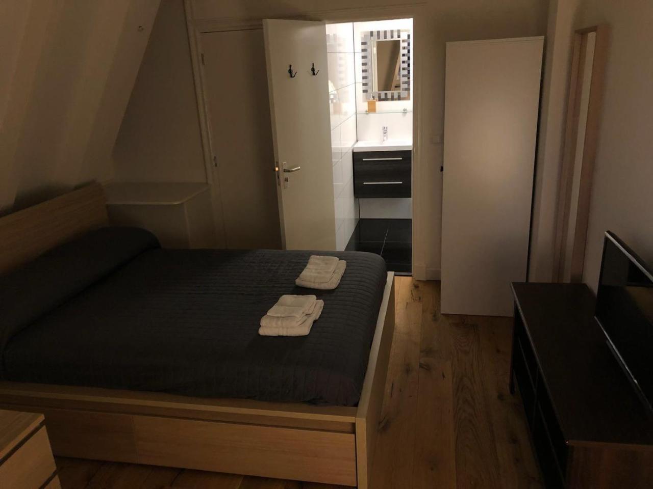 Bed & Breakfast A'dam Centre Chic *