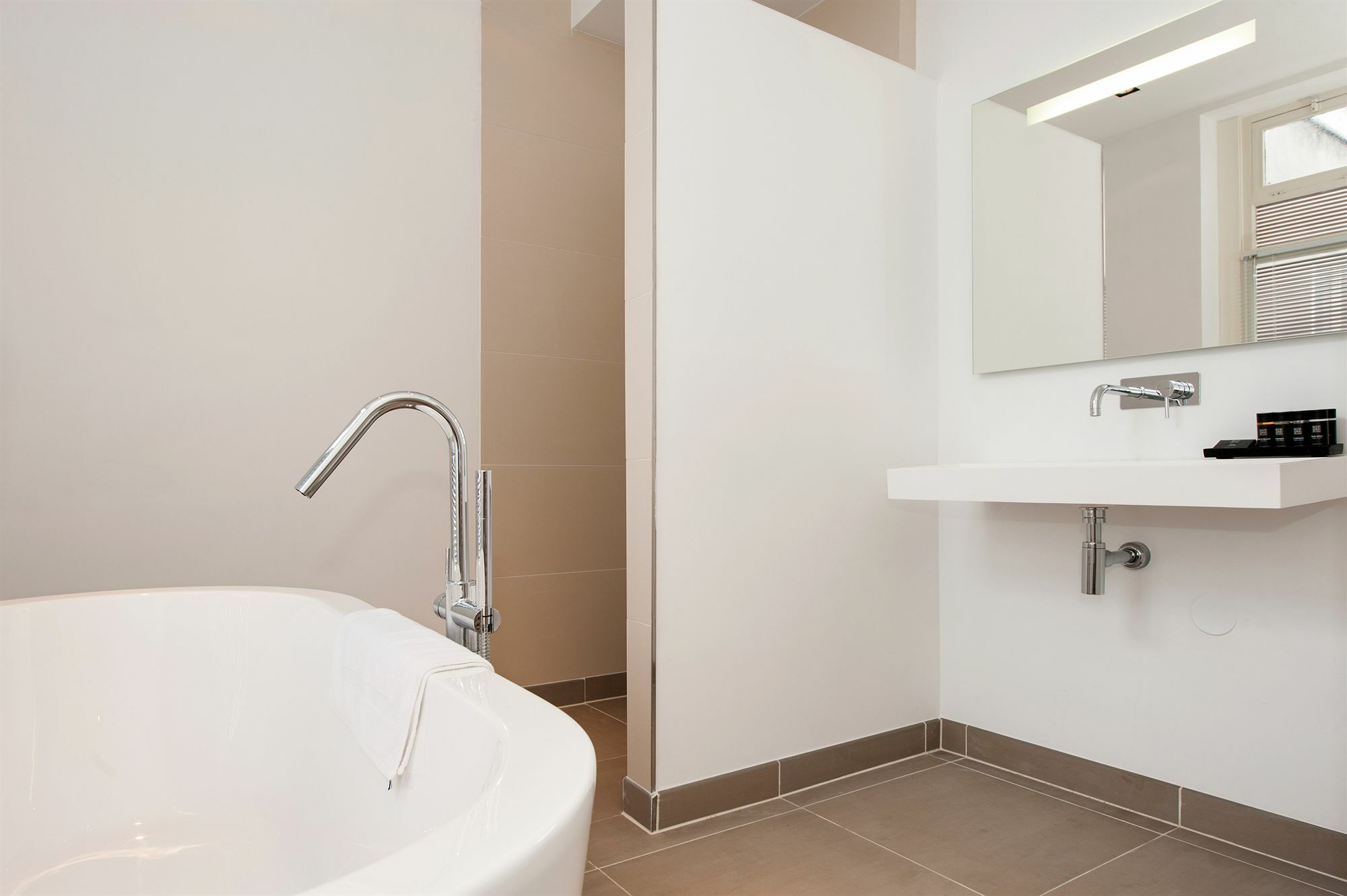 Residences Museum District Apartment *