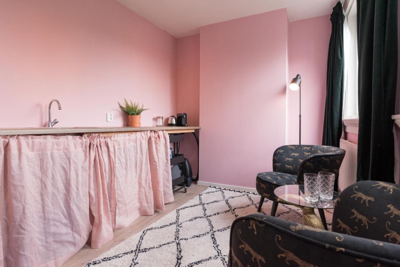 Homestay Pink Panther Studio